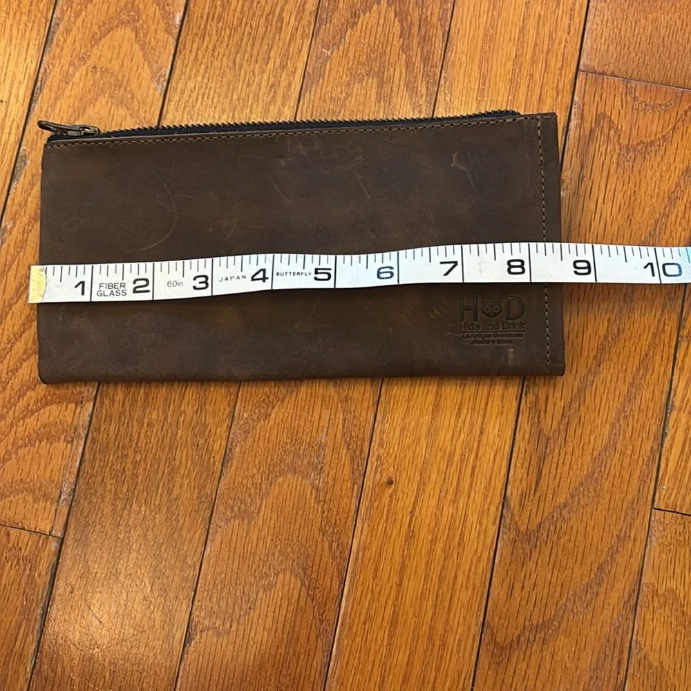 Hide and drink chocolate brown suede wallet - Picture 8 of 9